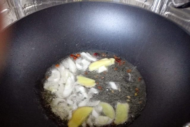 一道让你多吃两碗米饭的菜——鲜香的辣子鸡休闲区蓝鸢梦想 - Www.slyday.coM 一道让你多吃两碗米饭的菜——鲜香的辣子鸡休闲区蓝鸢梦想 - Www.slyday.coM