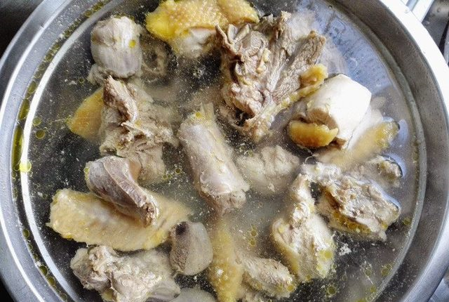 一道让你多吃两碗米饭的菜——鲜香的辣子鸡休闲区蓝鸢梦想 - Www.slyday.coM 一道让你多吃两碗米饭的菜——鲜香的辣子鸡休闲区蓝鸢梦想 - Www.slyday.coM