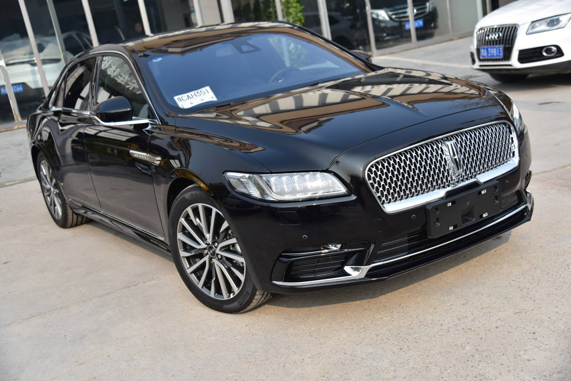 林肯大陆贴隐形车衣只是因为我车技一般