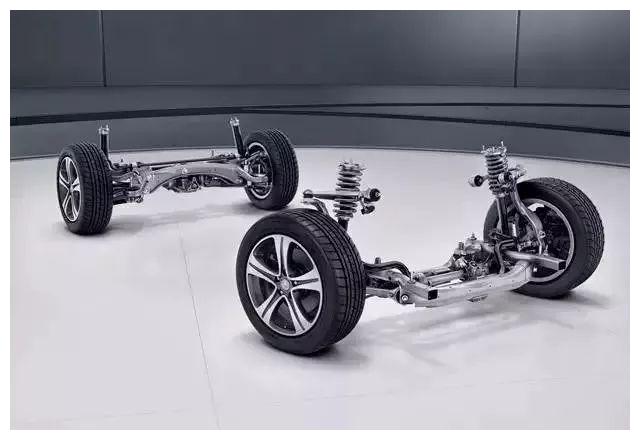 行驶状态 梅赛德斯-奔驰e级车 带可调被动减震系统的敏捷操控悬挂系统