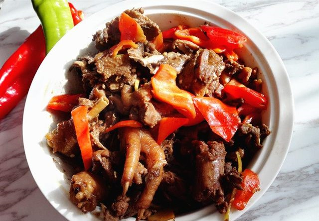 一道让你多吃两碗米饭的菜——鲜香的辣子鸡休闲区蓝鸢梦想 - Www.slyday.coM 一道让你多吃两碗米饭的菜——鲜香的辣子鸡休闲区蓝鸢梦想 - Www.slyday.coM