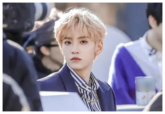 乐天派余景天，他有和粉丝打电话都能把温情变喜剧的能力休闲区蓝鸢梦想 - Www.slyday.coM