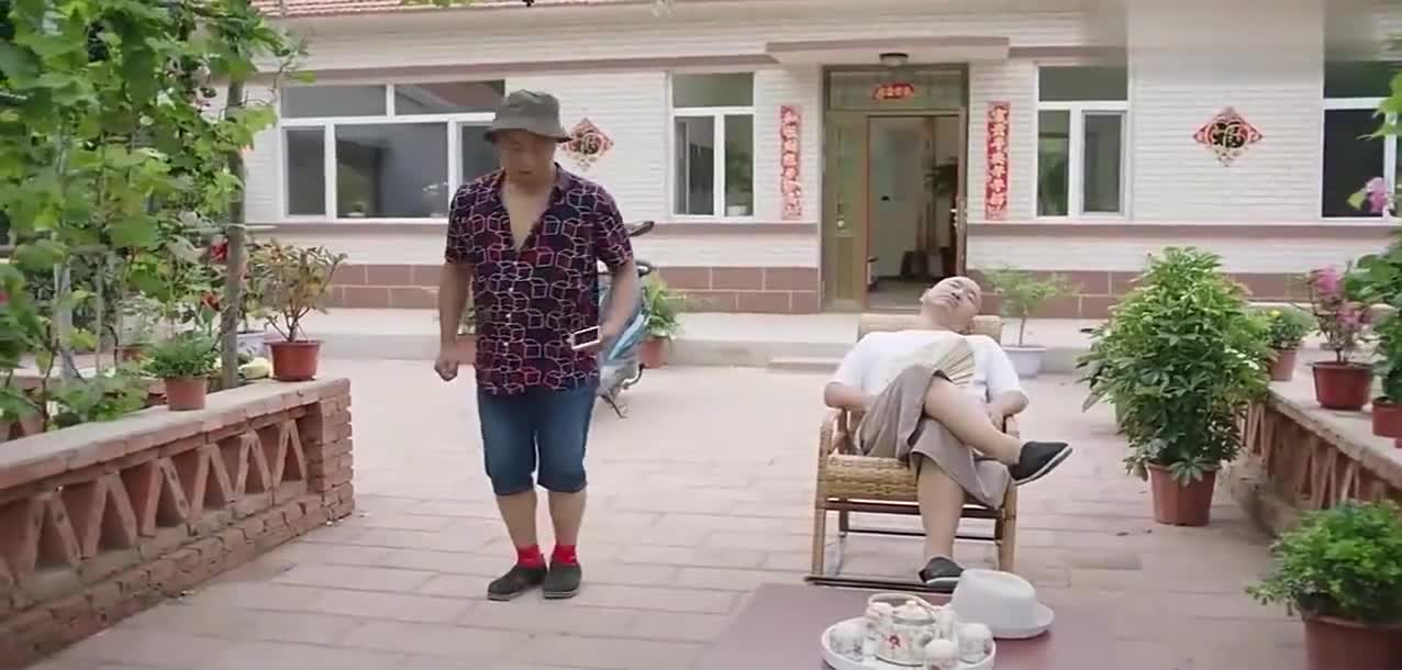 乡村爱情11:尼古拉斯赵四在线教舞,太有意思了,舞步气势太强大