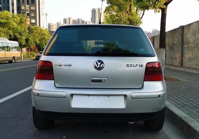 百看不厌的经典老车大众高尔夫4