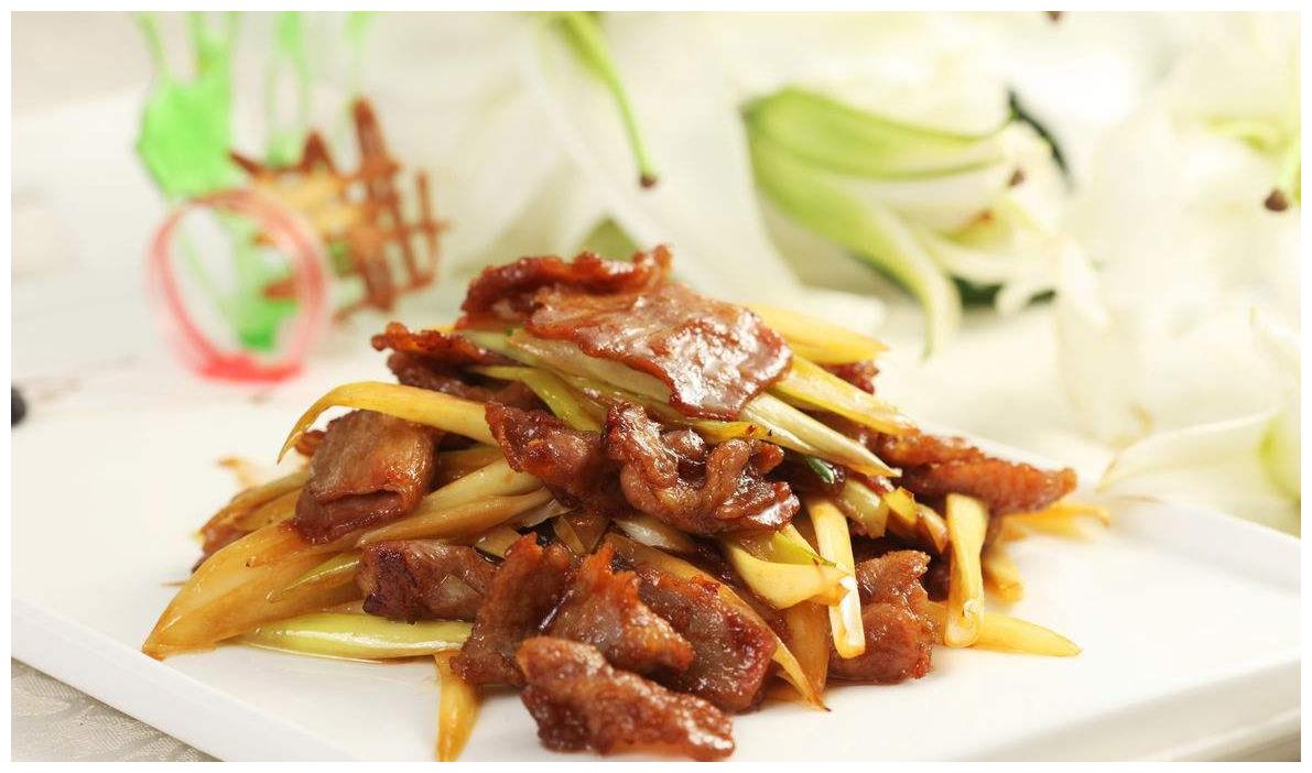 葱爆牛肉之前,记得多加一个步骤,牛肉鲜嫩多汁,吃一口回味无穷