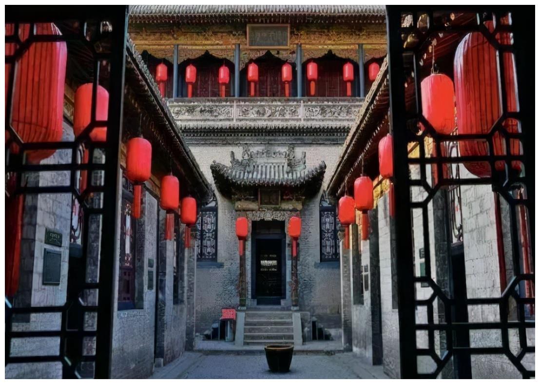 乔家大院那么富，日军侵华时为何不敢动？你看门口放了什么东西休闲区蓝鸢梦想 - Www.slyday.coM