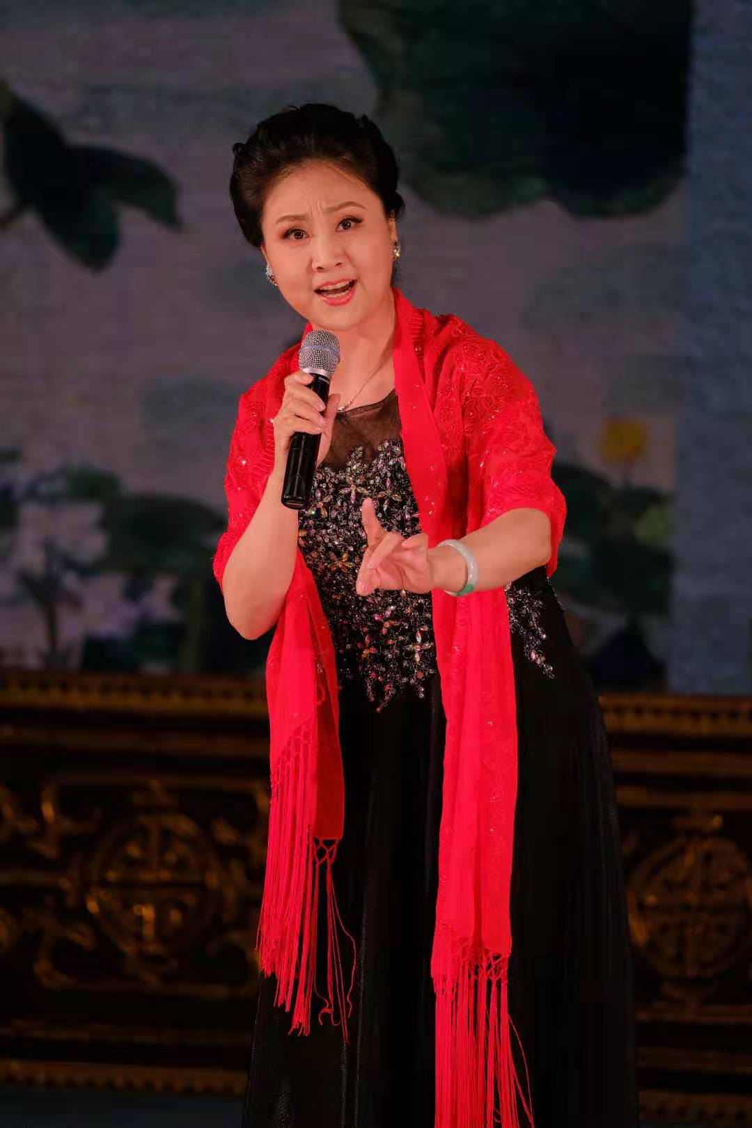 北京市河北梆子剧团团长王洪玲表示,"京评梆三大剧种名家荟萃的戏曲