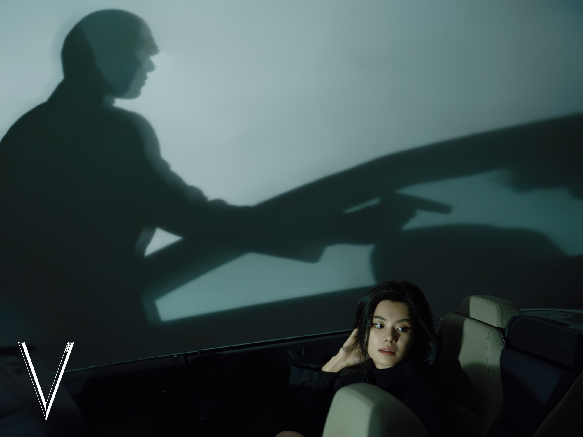 李蔓瑄始终在摸索一种与行业共处、却不被其吞噬的自觉