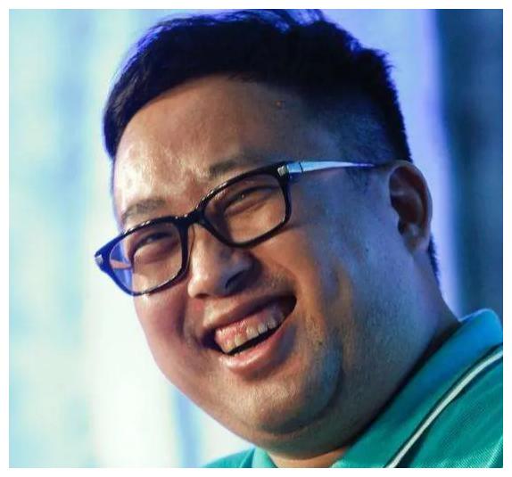 于正这死丫头对自己真狠,暴瘦50斤后,油腻大叔变小鲜肉__财经头条