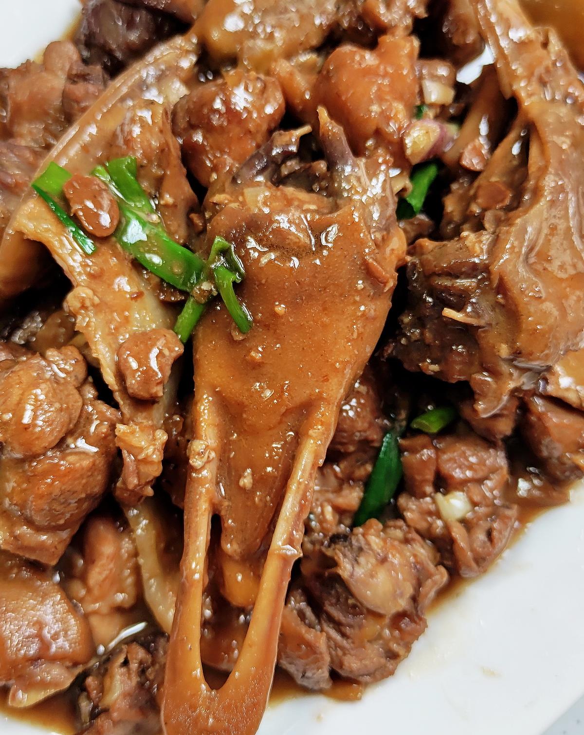 家常粤菜面豉酱陈皮焖鸭粗料细作浓香惹味