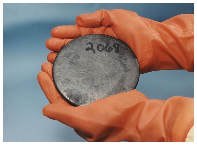 原子弹和核电站都用浓缩铀,核燃料安全吗?