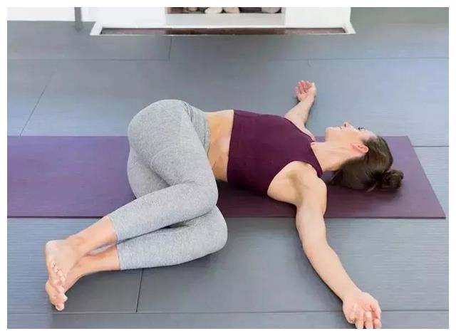 世界级超模tatsianapaulava1米8大长腿让人大饱眼福