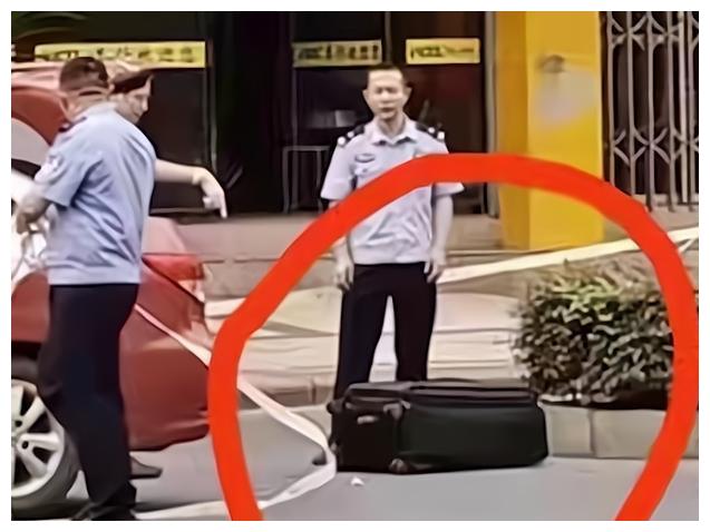 江西男子箱子内藏女尸打车，被司机闻到恶臭识破潜逃，起底逃犯休闲区蓝鸢梦想 - Www.slyday.coM