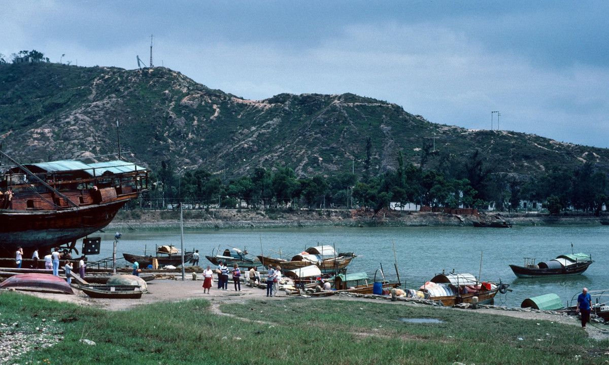 老照片：1984年的深圳，发展刚刚起步，看起来还像一座小县城