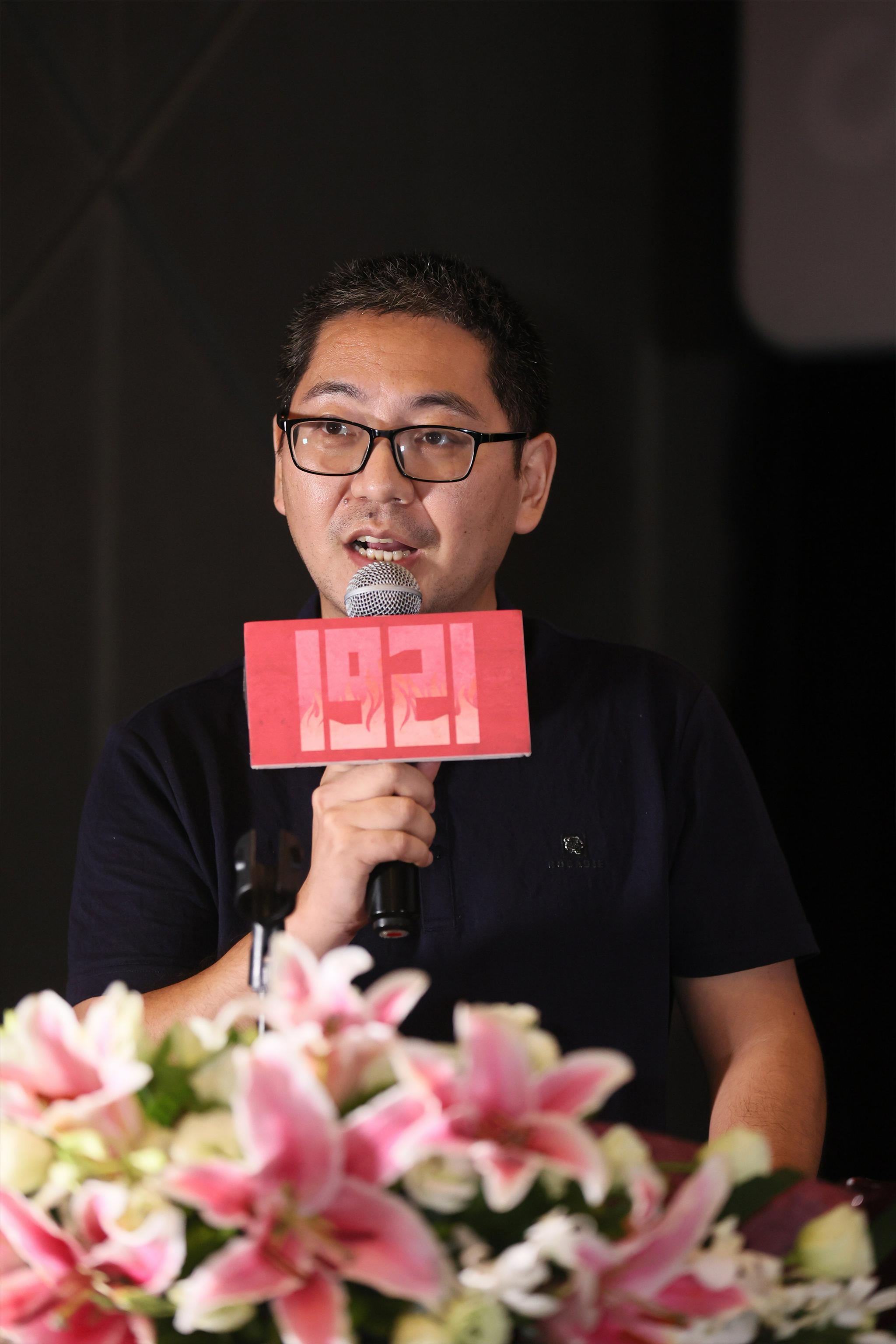 活动开始,黄亮处长首先进行了致辞,并从三个方面分享了自己的观影感受