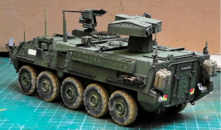 秀肌肉！美军动用两架轰炸机和一款地面武器，为了打击<a href=