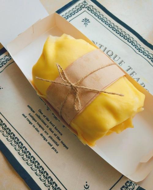 香香甜甜的芒果毛巾卷蛋糕甜而不腻作为早餐最适合不过了