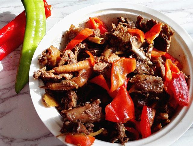 一道让你多吃两碗米饭的菜——鲜香的辣子鸡休闲区蓝鸢梦想 - Www.slyday.coM 一道让你多吃两碗米饭的菜——鲜香的辣子鸡休闲区蓝鸢梦想 - Www.slyday.coM