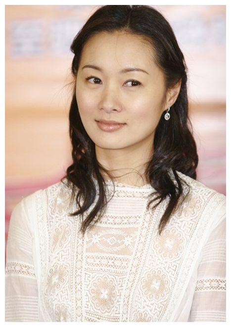 "怀玉公主"郑家榆:曾鄙视赵薇,被男友抛弃患抑郁症,至今单身