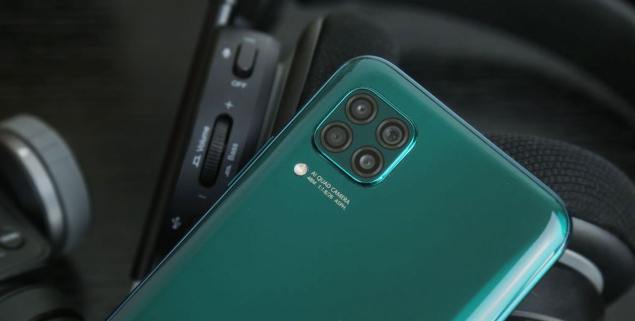 华为nova6se图赏左上方矩阵式ai四摄绮境森林呈现科技之美