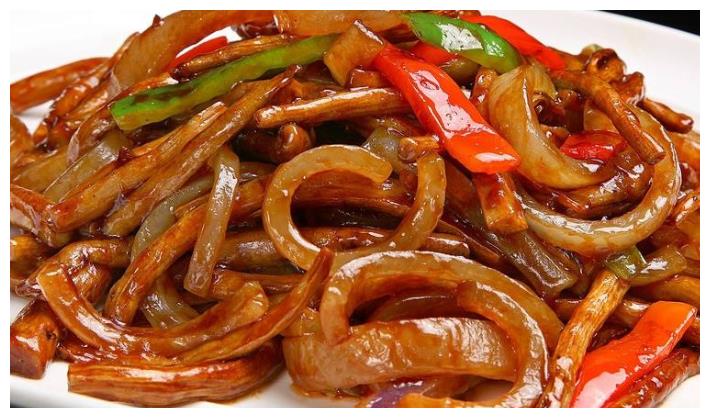 【报菜名】:辣椒炒猪皮