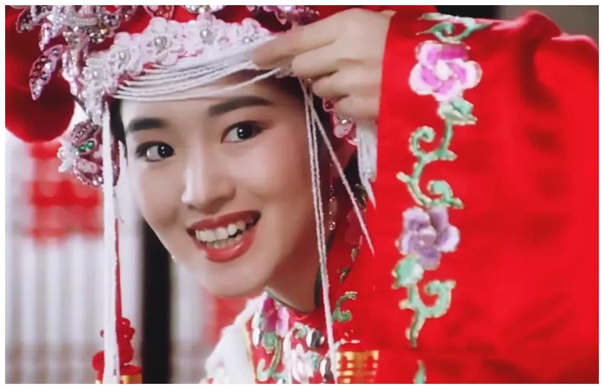 原来巩俐是备胎她才是秋香第一人选周星驰唯一遗憾未合作的人