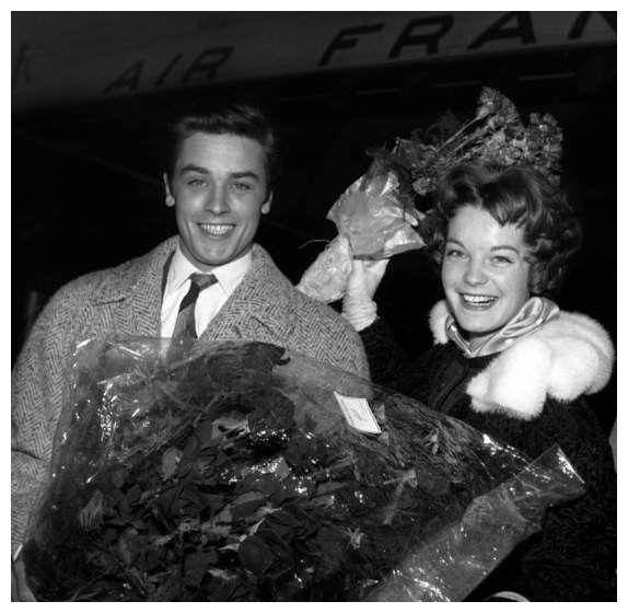 茜茜公主的悲剧被阿兰德龙抛弃离婚2次丧夫丧子43岁早逝