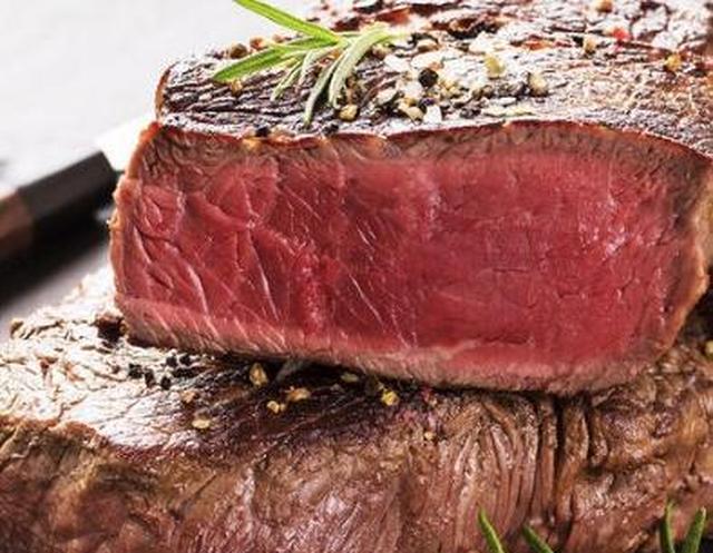 英国餐厅"巨无霸"牛排,超大块都是肉,规定时间吃完就免单!