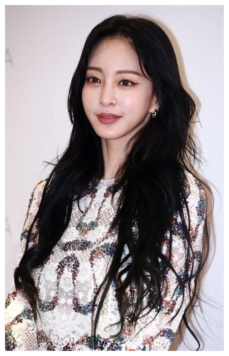 韩艺瑟宣布将对网络恶意攻击采取法律手段