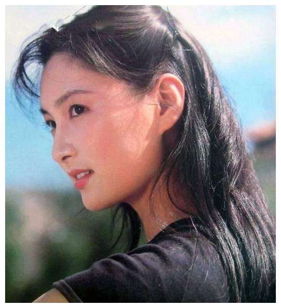 张力维,是北影厂四美之一,被丈夫坑了一生,离异后至今单身