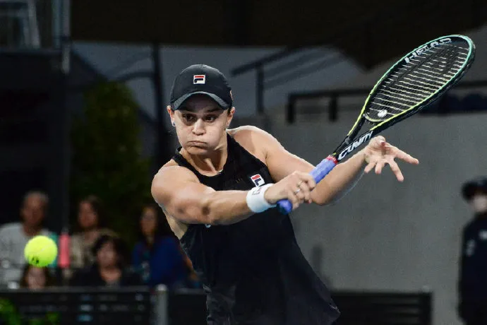 德约入境澳洲遭拒被遣返,西班牙波兰会师半决赛,朱琳淘汰斯托瑟