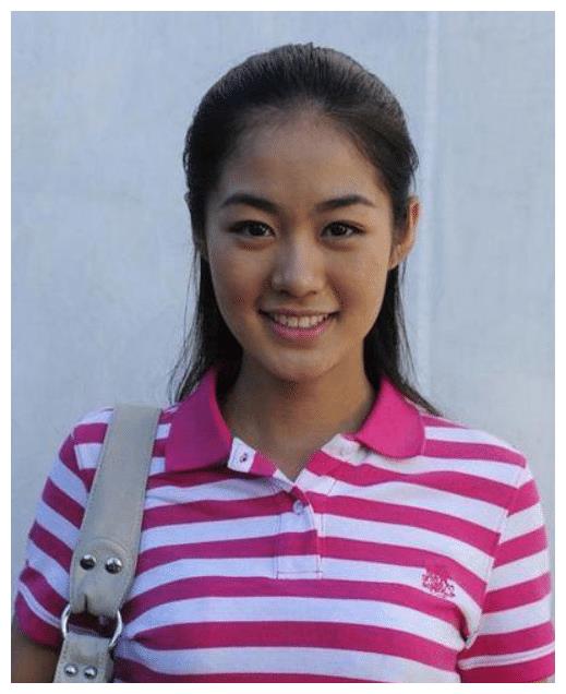 王小蒙扮演者毕畅已离婚富豪老公被判14年她独自照顾俩娃