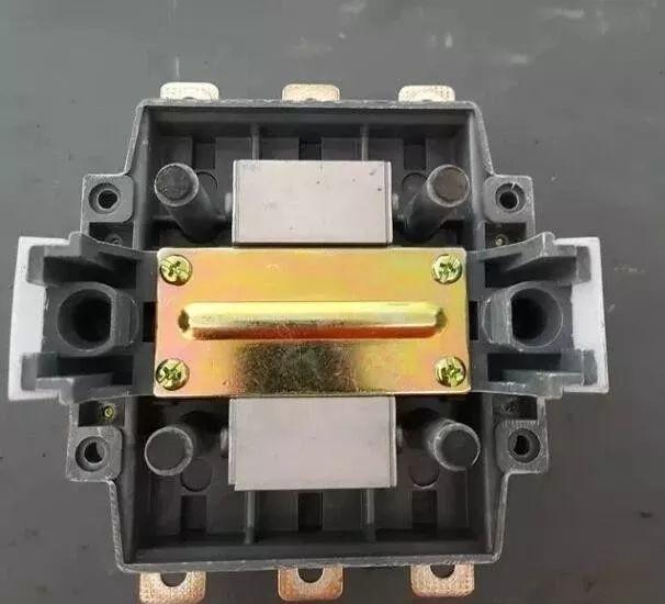 交流接触器拆解步骤图 了解构造才能更快的学会电气元件知识!