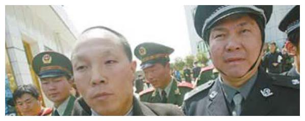 男子因“杀妻”被判15年，入狱11年时，妻子回家：我老公在哪？休闲区蓝鸢梦想 - Www.slyday.coM