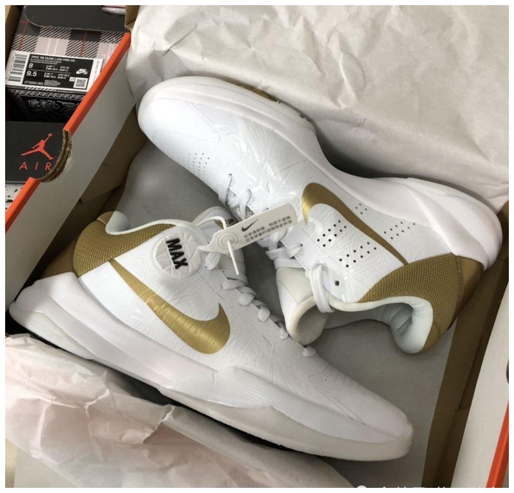 耐克zoom kobe 5白金开箱|耐克|白金|科比_新浪新闻