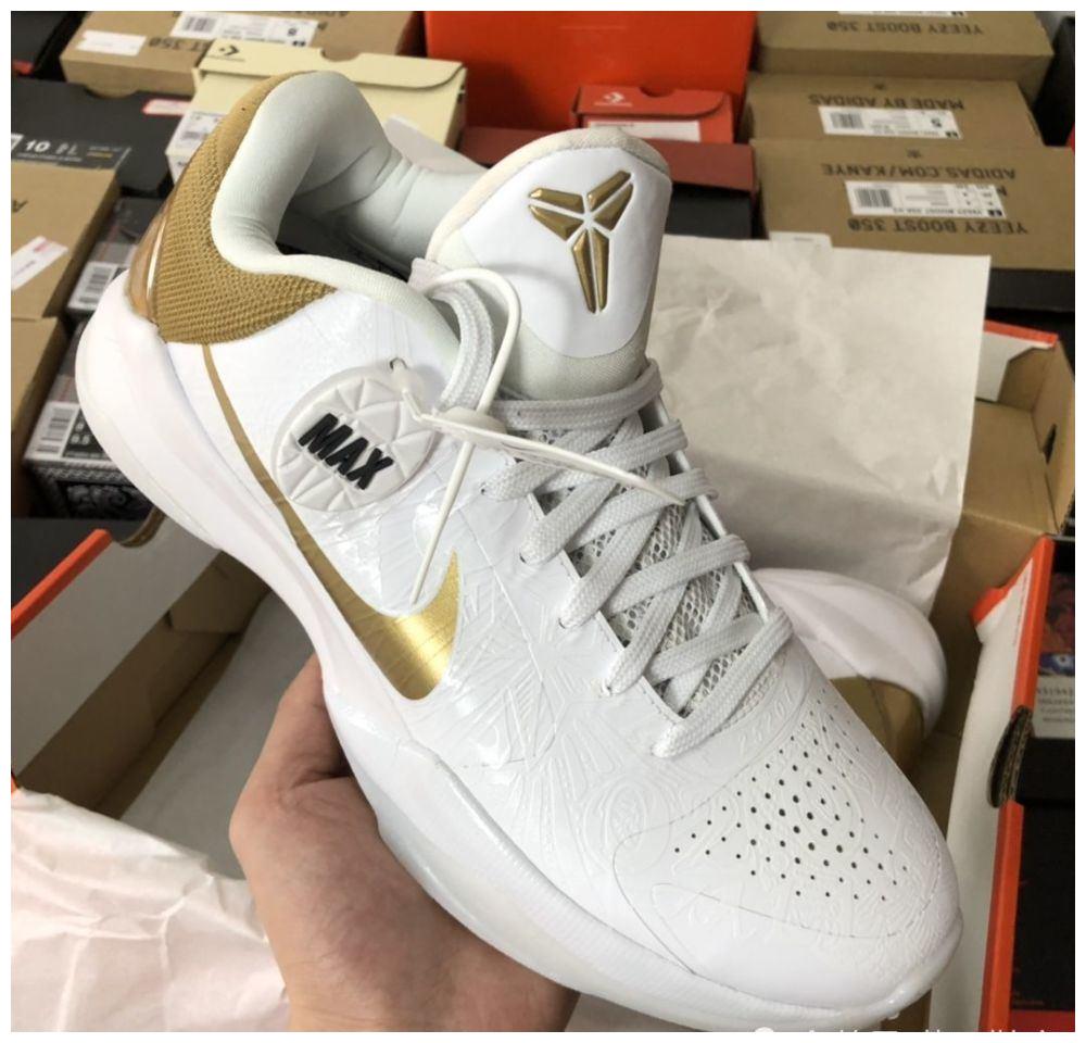 耐克zoom kobe 5白金开箱|耐克|白金|科比_新浪新闻