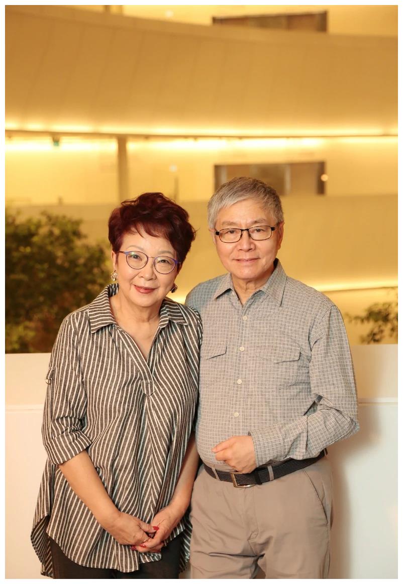 梁家辉是她徒弟曾江前妻邓拱璧乐活人生74载香港首代模特儿