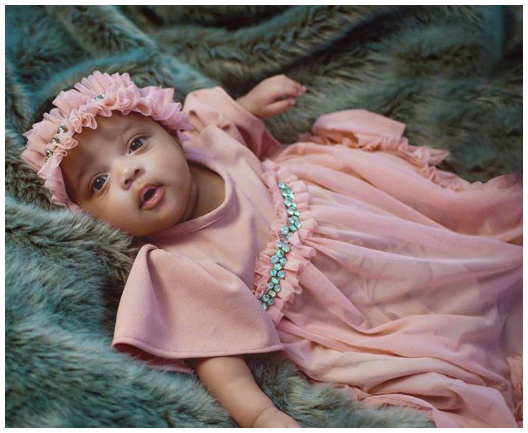 飞人博尔特喜得千金,荣升奶爸直喊太难,或将重新复出!