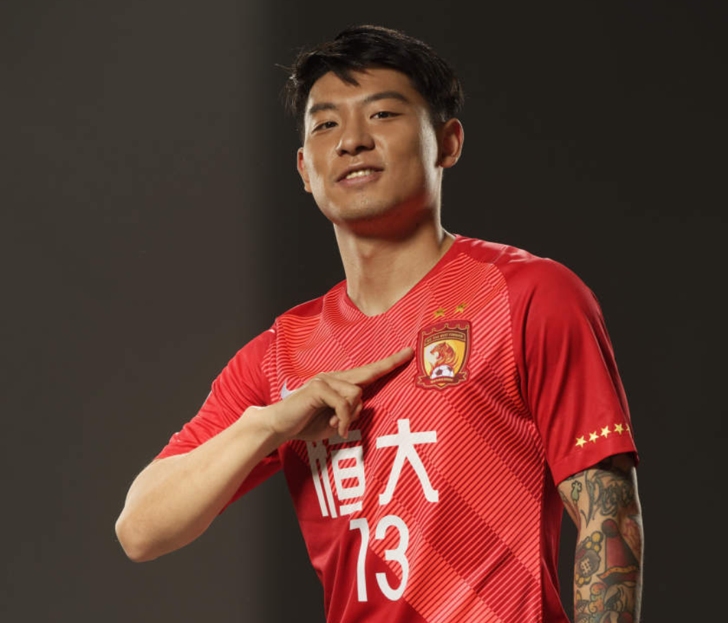 今天是广州恒大俱乐部球员何超25岁的生日,亚足联官方送祝福