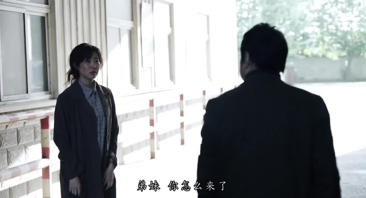 我不是药神：吕受益的媳妇找到了程勇，告诉他吕受益现在非常不好_新浪新闻