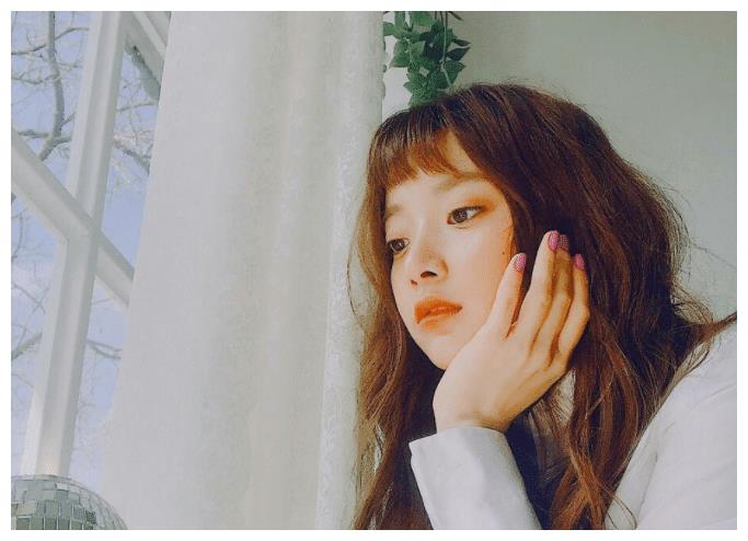 李玹珠晒"名牌包包"遭质疑,本人发文道歉,曾遭april霸凌