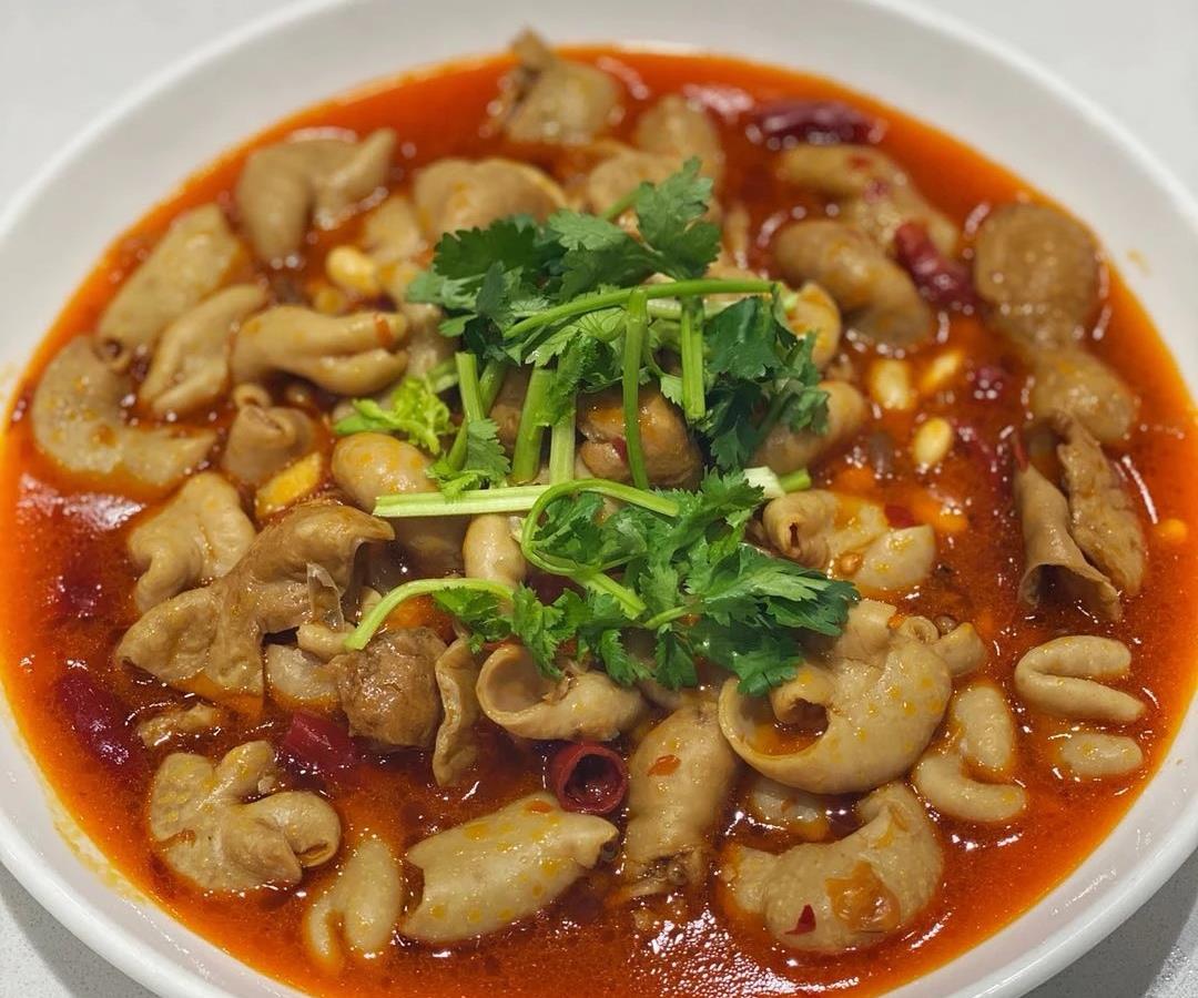 红烧肥肠,放老抽生抽都不对!