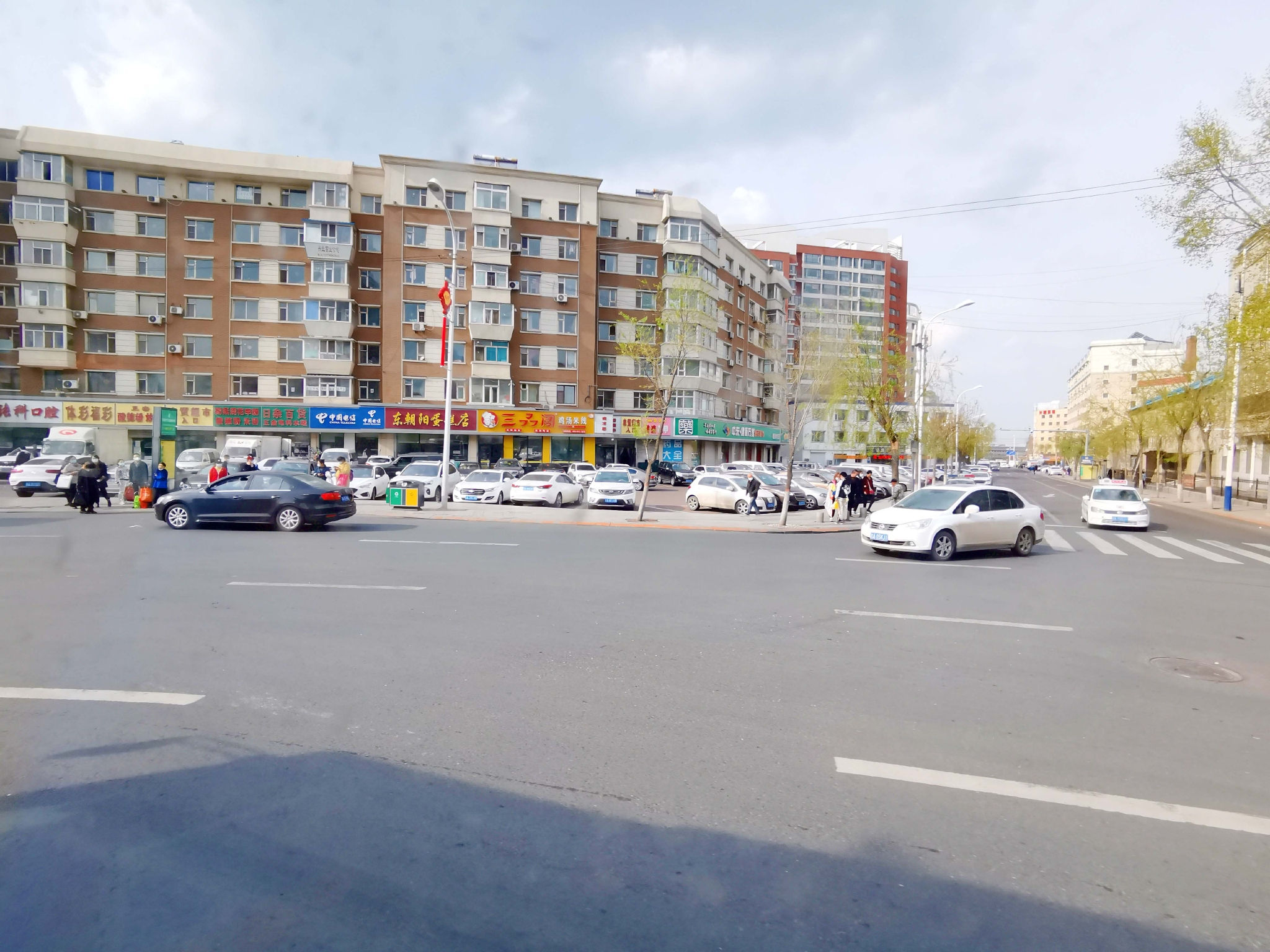 去年五一时长春街景,原创拍摄__财经头条