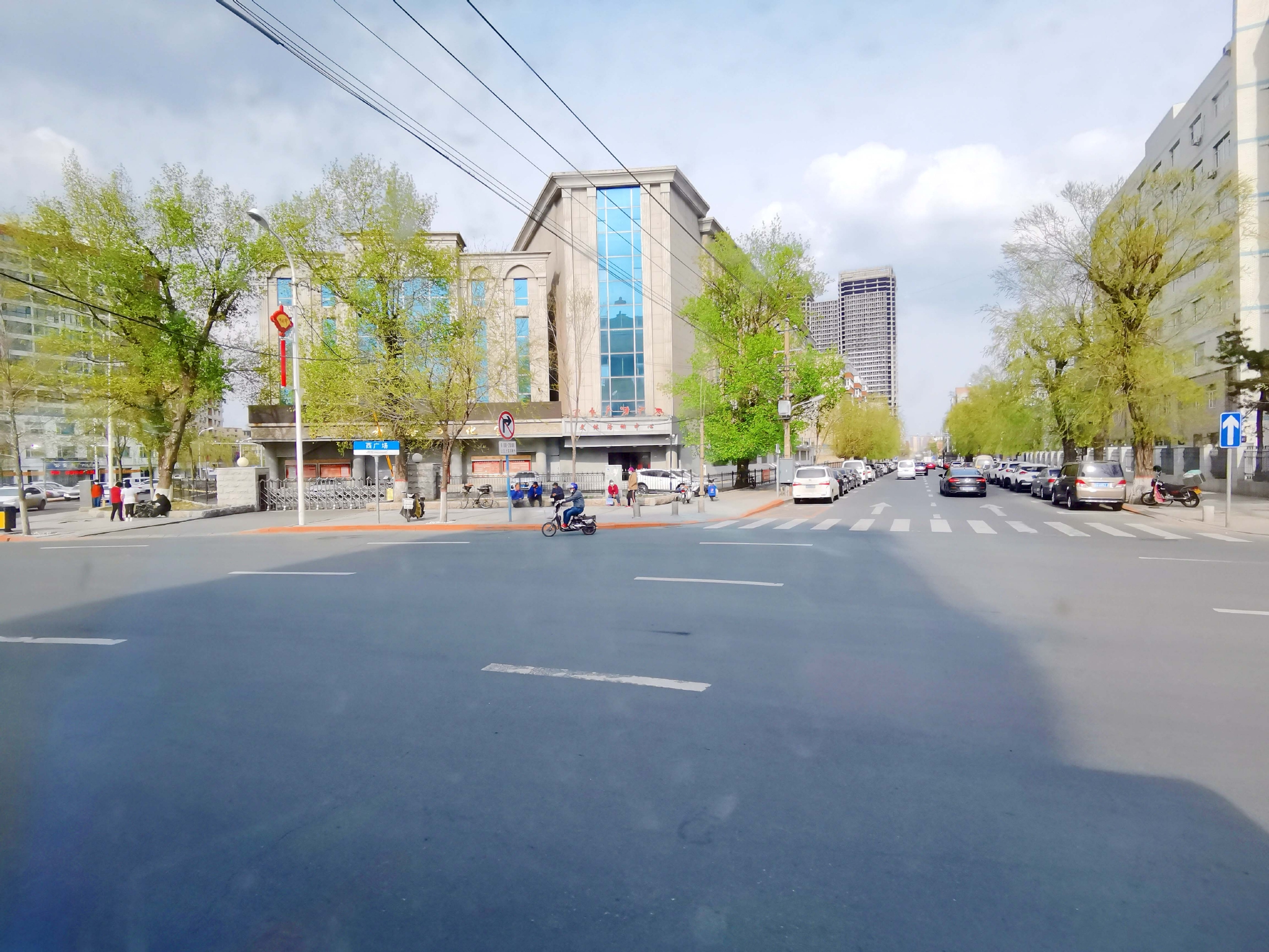 去年五一时长春街景,原创拍摄__财经头条