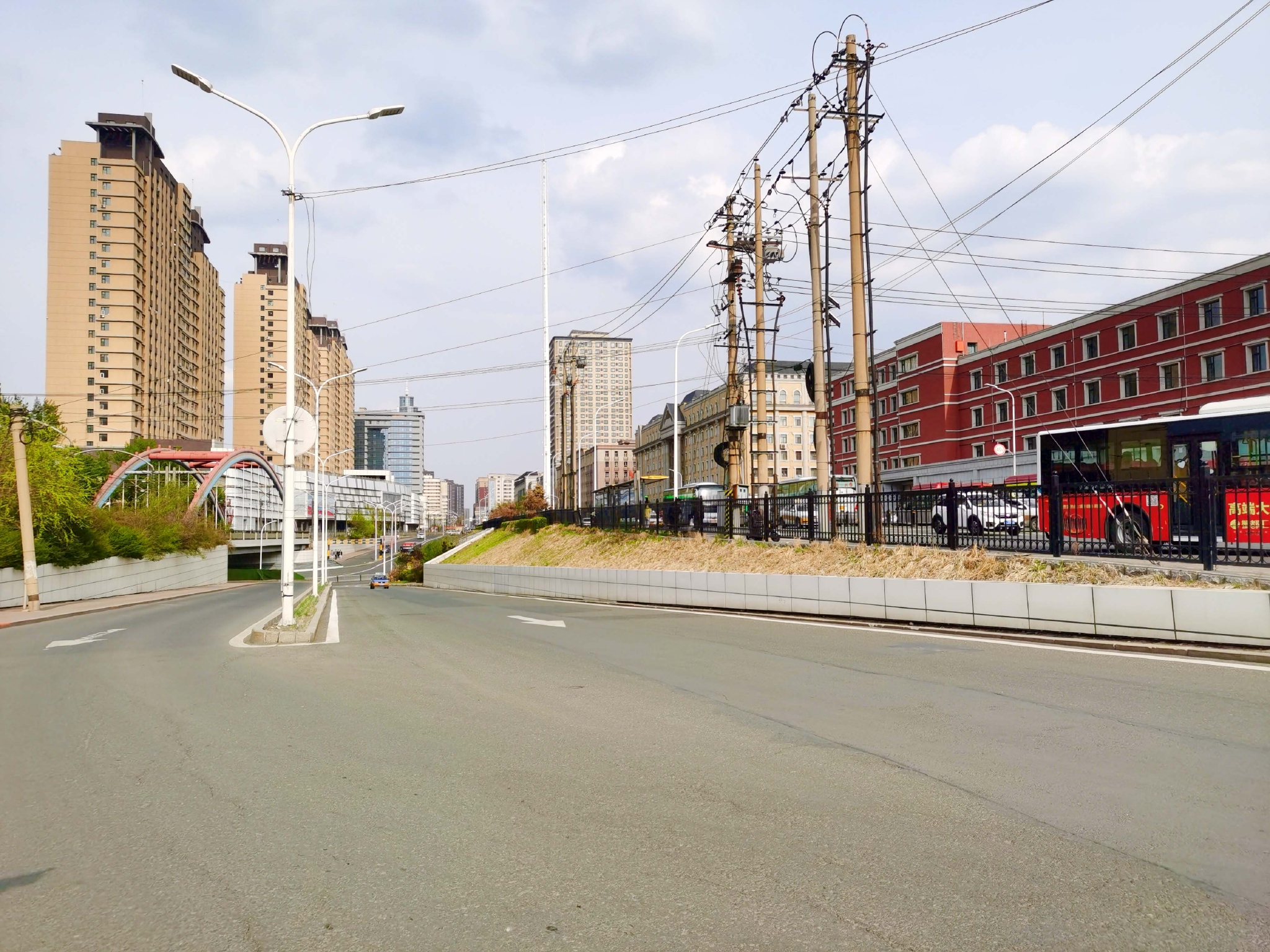 去年五一时长春街景,原创拍摄__财经头条