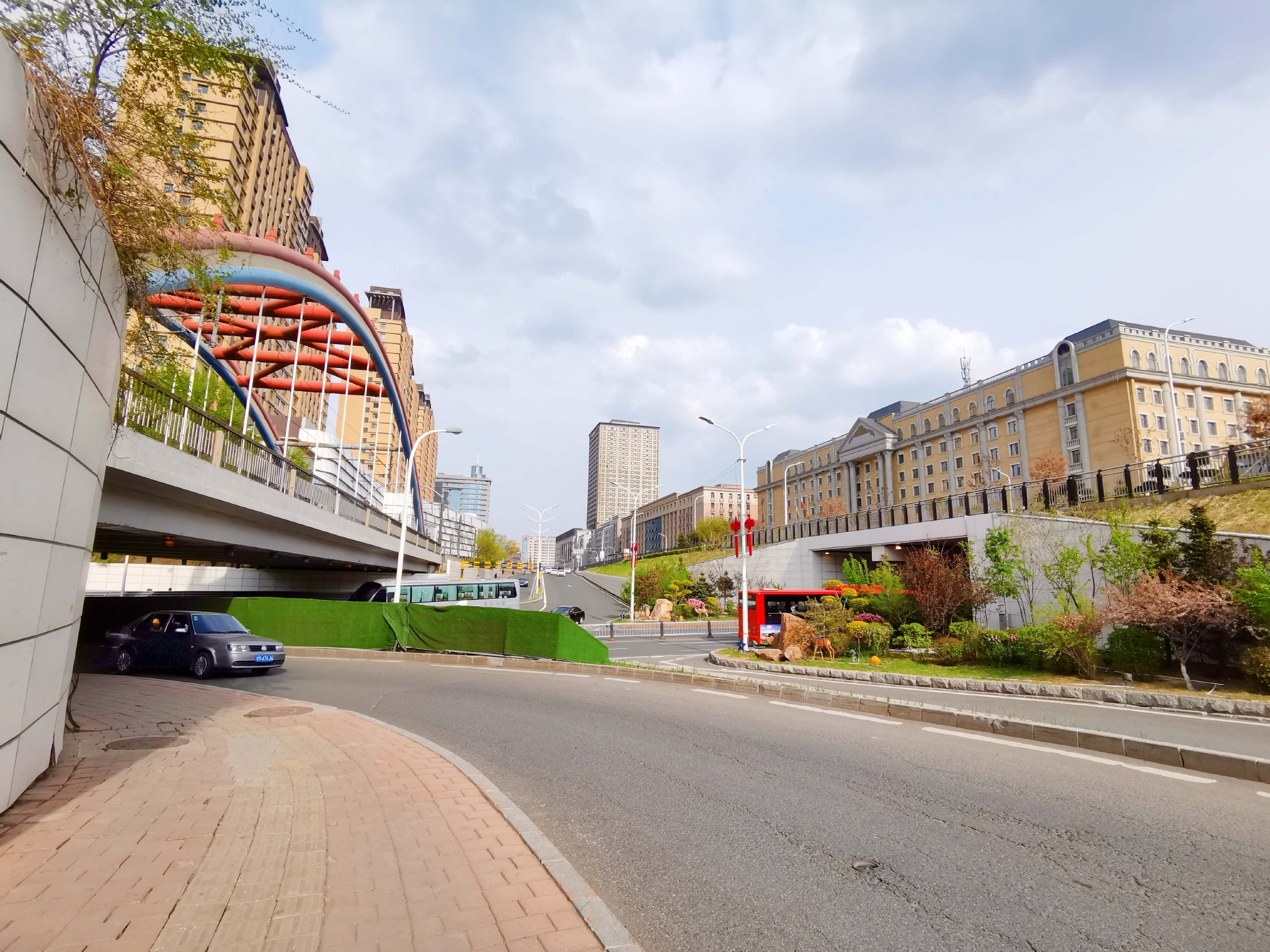 去年五一时长春街景,原创拍摄__财经头条