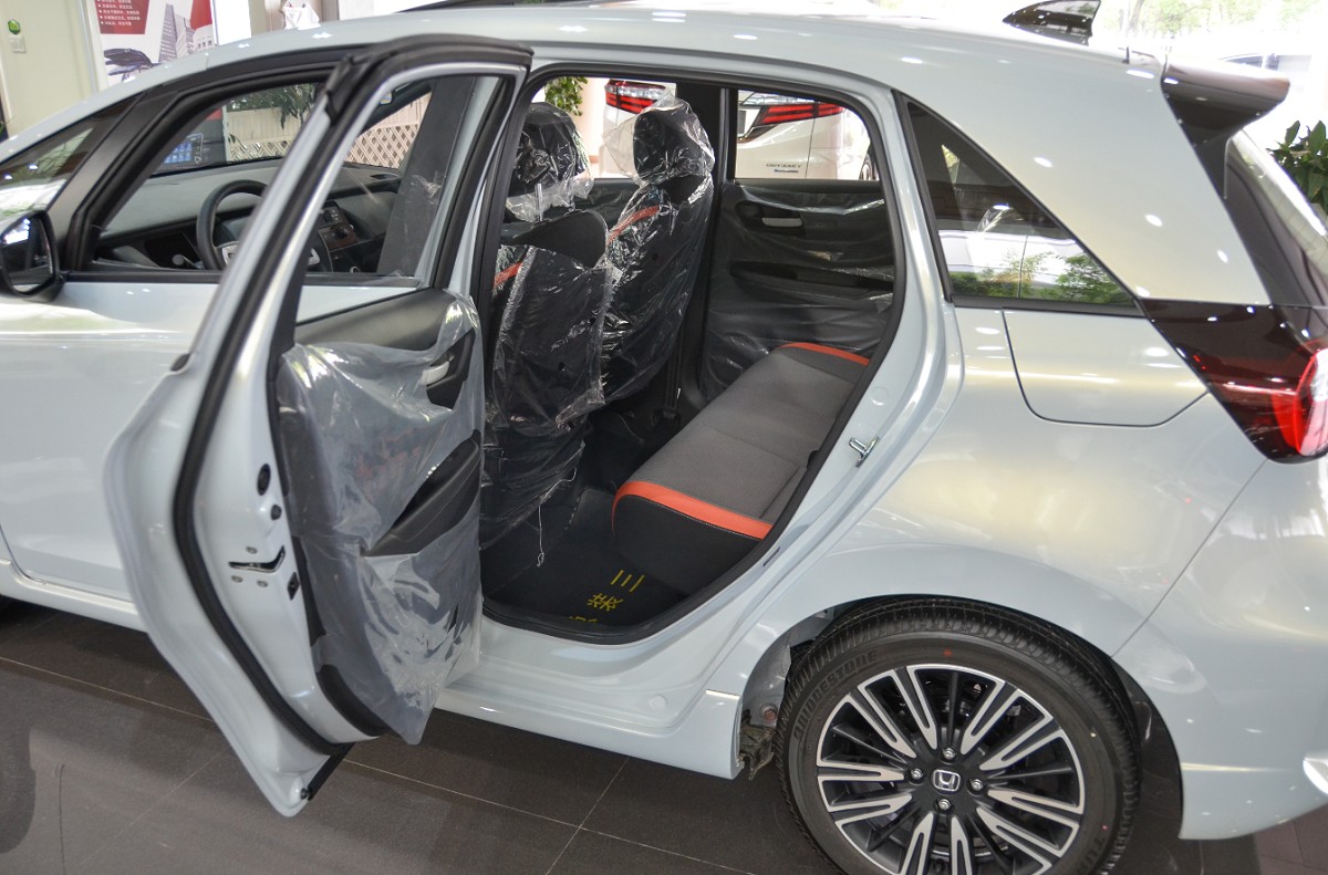 007探店：全新感官体验！第四代飞度（FIT）到店实拍