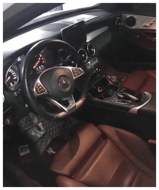 作为一个成年人,让你从他们中二选一,你会怎么选?哈哈哈很现实休闲区蓝鸢梦想 - Www.slyday.coM 作为一个成年人,让你从他们中二选一,你会怎么选?哈哈哈很现实休闲区蓝鸢梦想 - Www.slyday.coM