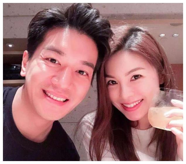 黎诺懿和她的老婆李洁莹便是女强男弱的典型.