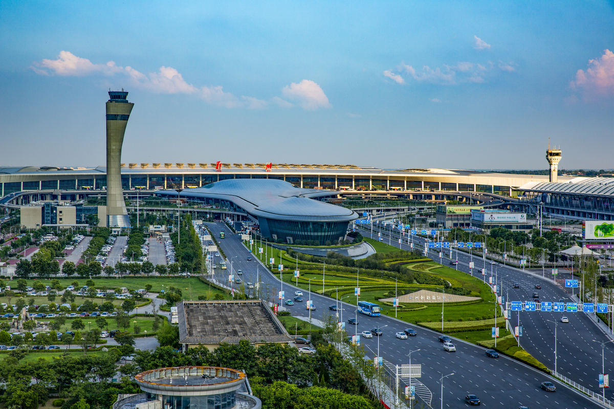 新郑国际机场航站楼图片